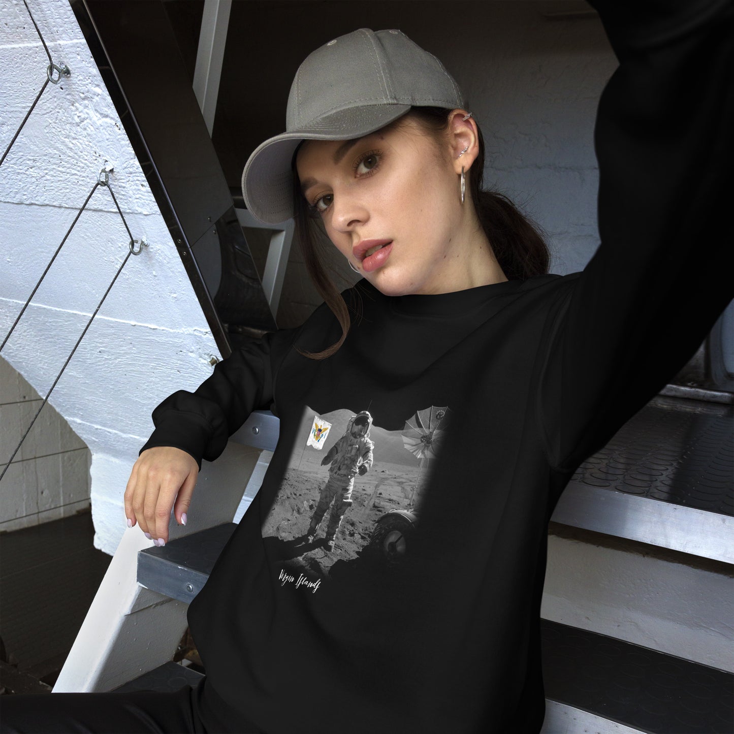 VI MAN ON MOON UNISEX SWEATSHIRT